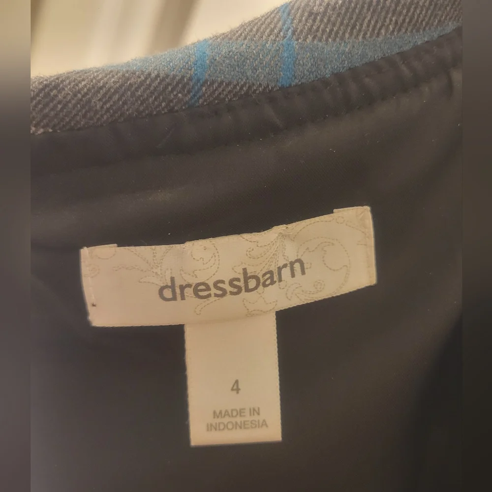 Dress - Picture 5 of 6